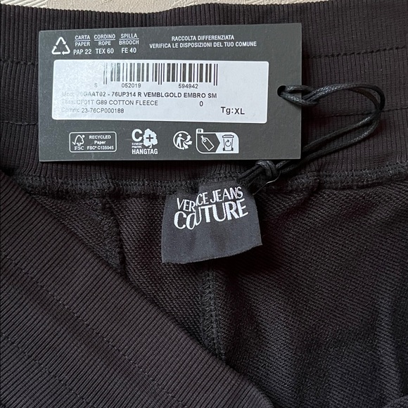 Versace Jeans Couture black sweatpants (Size: XL Men); Brand New - Picture 11 of 14